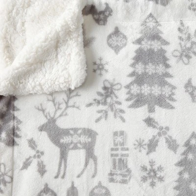 Great Bay Home Velvet Plush Fleece Reversible Warm And Cozy Holiday Throw - Image 6