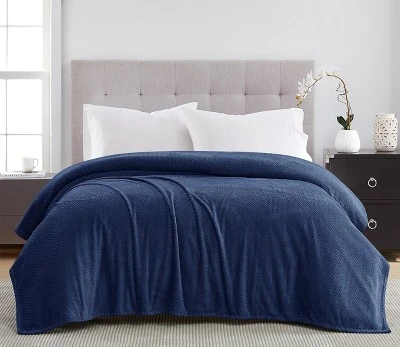 Kate Aurora Ultra Soft & Plush Oversized Queen Herringbone Embossed Fleece All Season Blanket - Image 5
