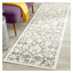 Amherst Charity Outdoor Patio Rug - Safavieh